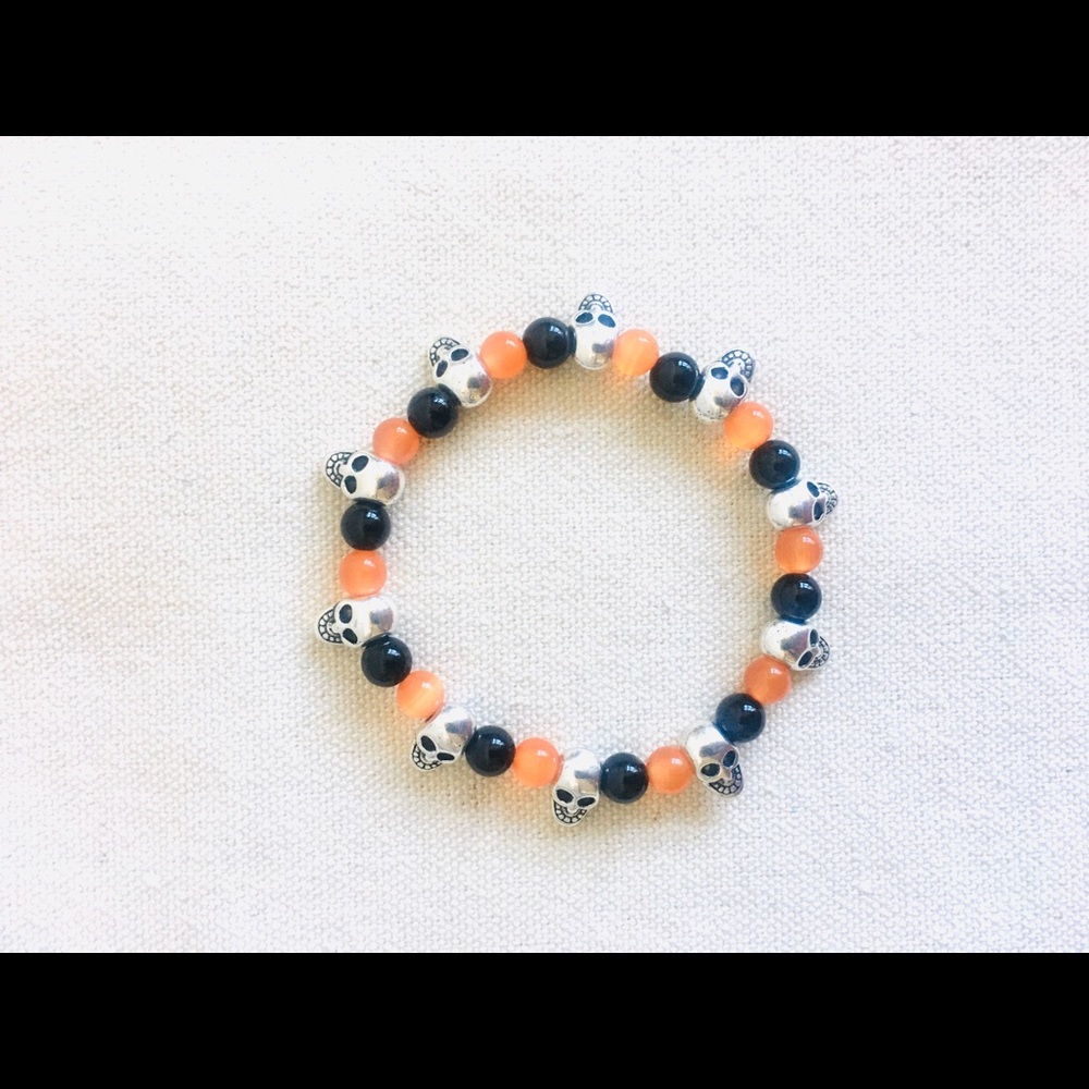 NEW! Beaded Skull Stretch Bracelet